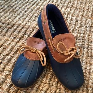Sperry leather duck boot size 7 (women’s)